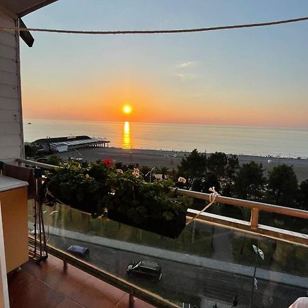 Apartment Irma Rustaveli 57 Batumi Exterior foto