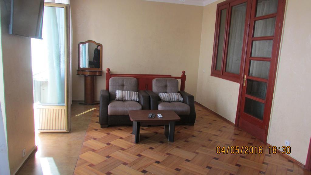 Apartment Irma Rustaveli 57 Batumi Exterior foto